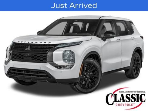 Used 2024 Mitsubishi Outlander SE Black Edition image 1