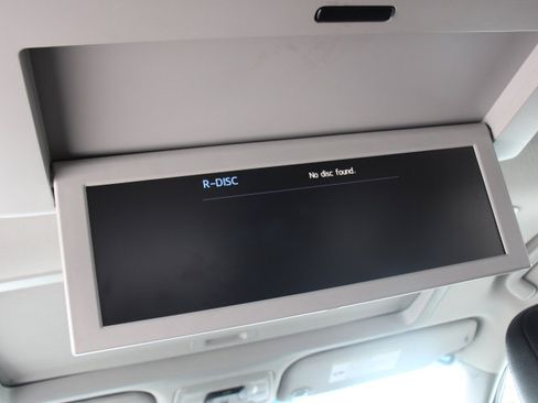 Used 2017 Toyota Sienna SE Premium image 15