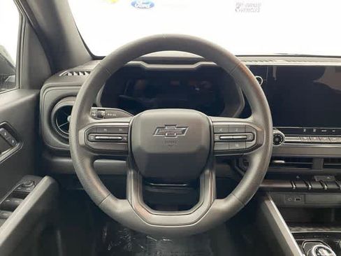 Certified 2023 Chevrolet Colorado Trail Boss w/ Technology Package AWD/4WD image 11