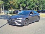 Used 2023 Toyota Camry SE image 3