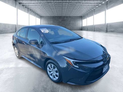 Used 2023 Toyota Corolla LE FWD image 1