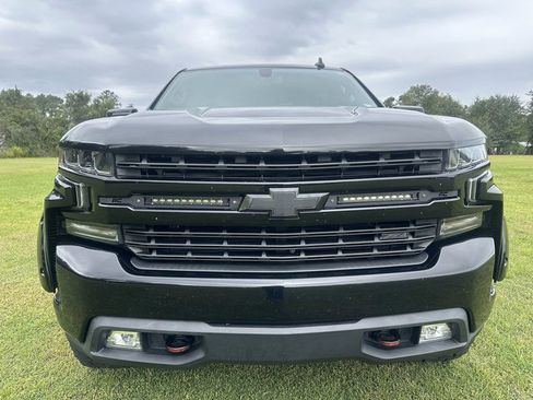 Used 2020 Chevrolet Silverado 1500 LT Trail Boss image 2