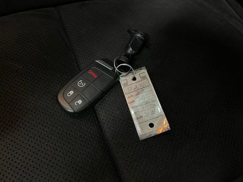 Used 2019 Dodge Charger Scat Pack w/ Dynamics Package image 39