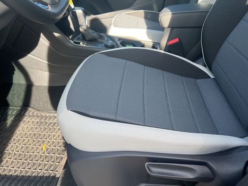 New 2025 Volkswagen Taos S image 13