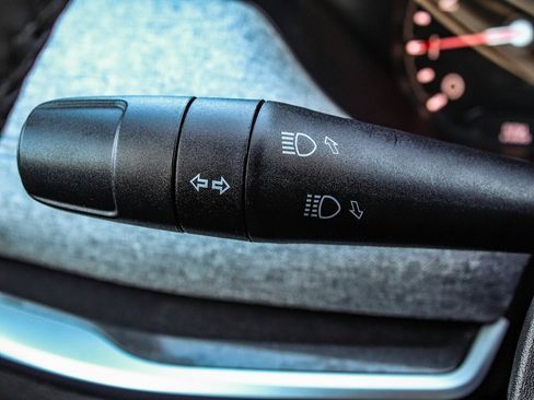 Used 2025 Jeep Compass Latitude w/ Sun & Sound Group image 27