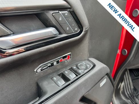 Used 2025 GMC Sierra 1500 AT4 w/ AT4 Premium Package image 18