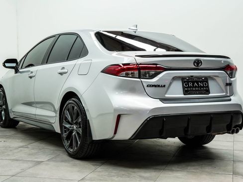 Used 2024 Toyota Corolla XSE FWD image 11