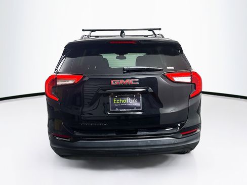 Used 2023 GMC Terrain SLE w/ Driver Convenience Package image 7