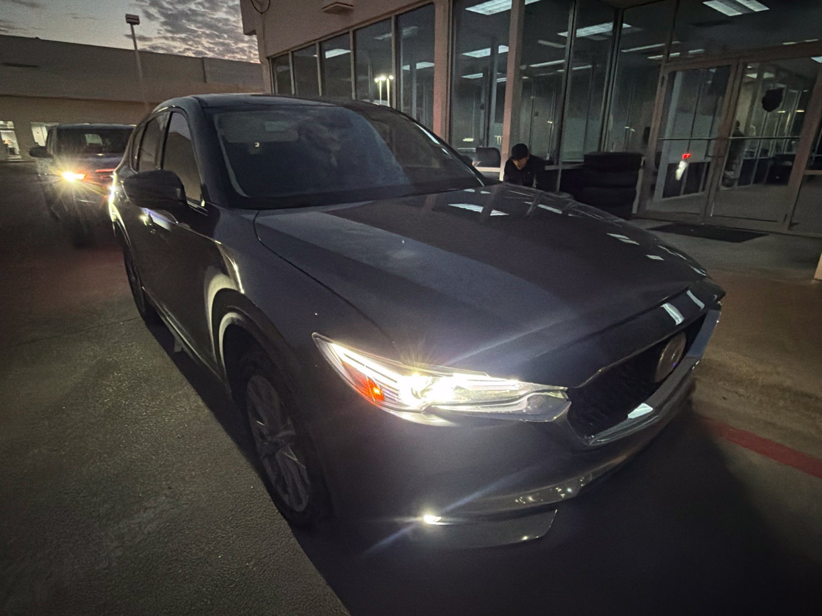 Used 2020 MAZDA CX-5 Grand Touring w/ GT Premium Package AWD/4WD image 4