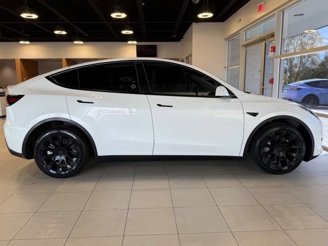 Used 2024 Tesla Model Y Long Range AWD/4WD image 15