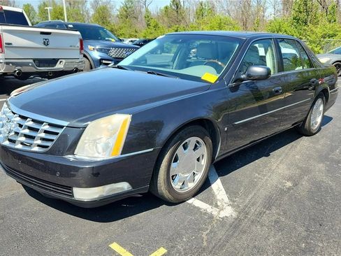 Used 2008 Cadillac DTS image 6