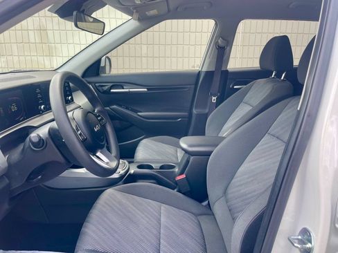 Used 2025 Kia Seltos LX AWD/4WD image 10
