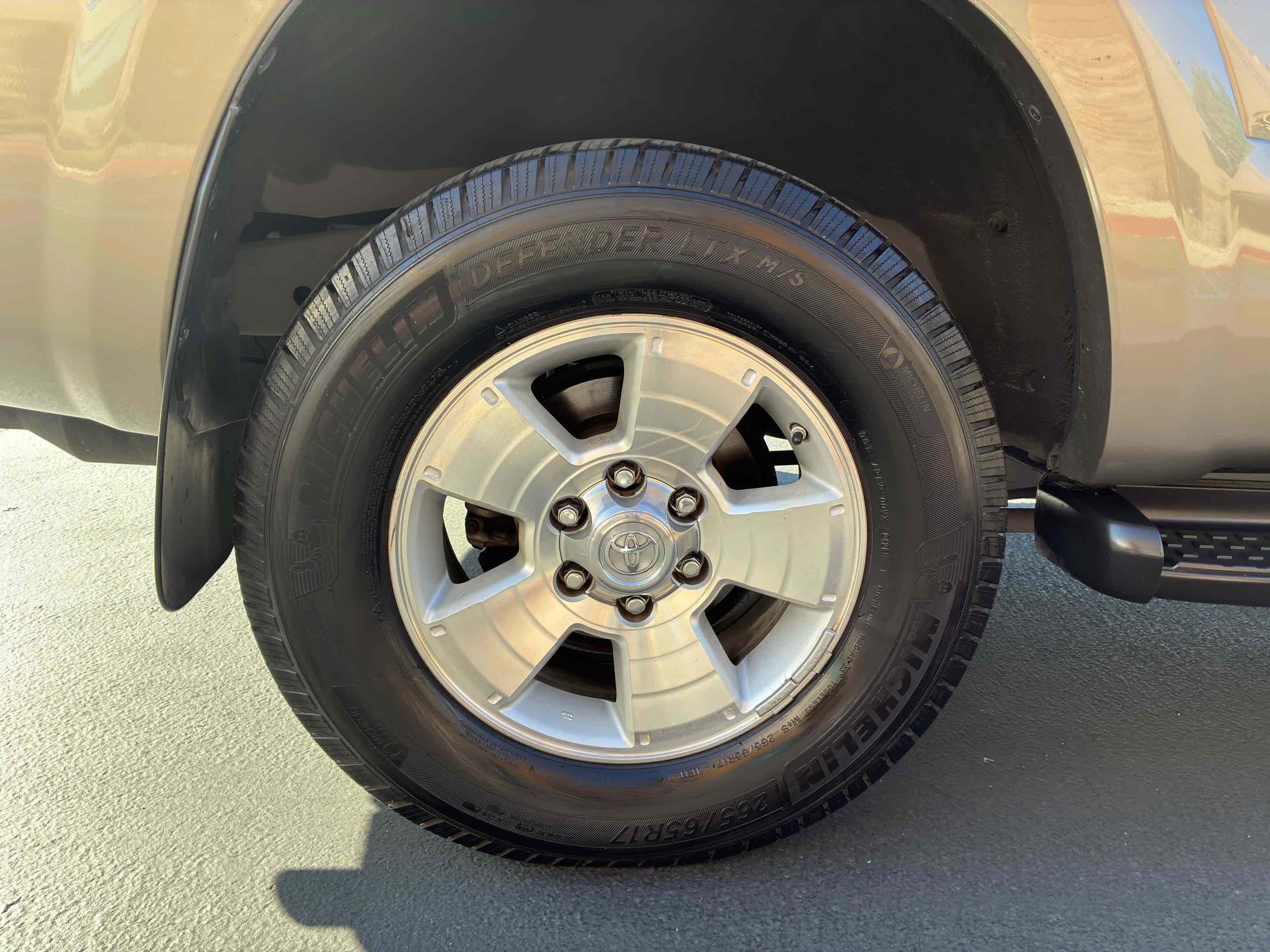 Used 2006 Toyota 4Runner SR5 RWD image 13
