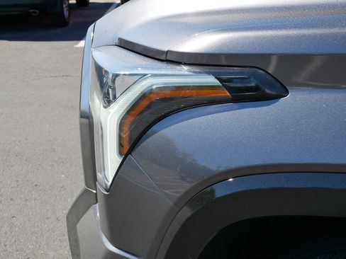 Used 2023 Toyota Tundra Platinum AWD/4WD image 16