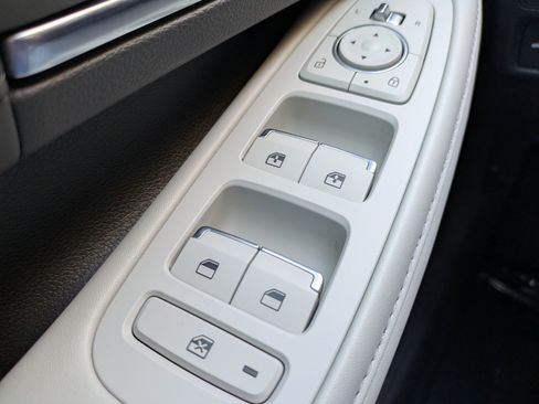 Used 2023 Hyundai Sonata Limited image 20