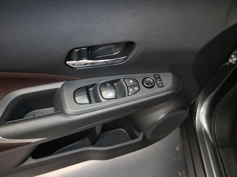 Certified 2024 Nissan Kicks SR FWD image 11