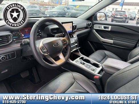 Used 2023 Ford Explorer Limited image 10