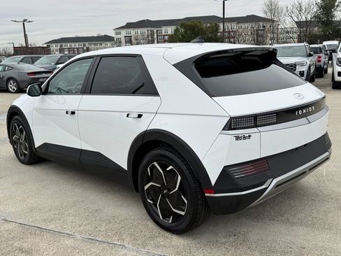 Used 2023 Hyundai Ioniq 5 SE image 10