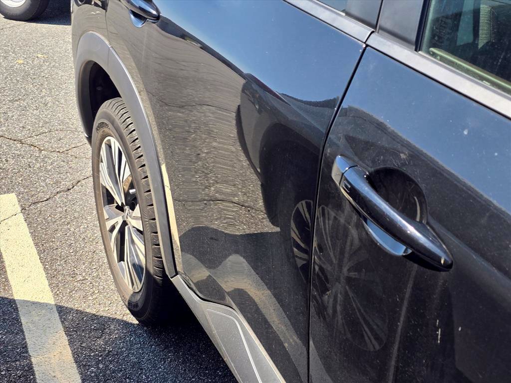 Used 2022 Nissan Rogue SV AWD/4WD image 18