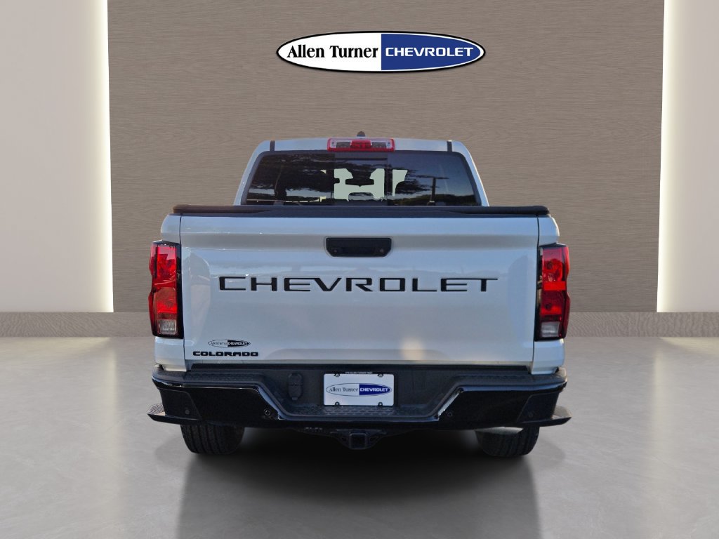 Used 2026 Chevrolet Colorado W/T w/ Advanced Trailering Package RWD image 8