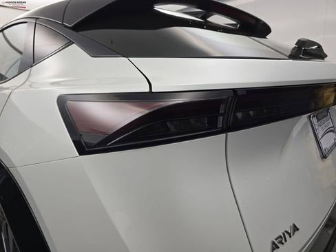Used 2023 Nissan Ariya image 18