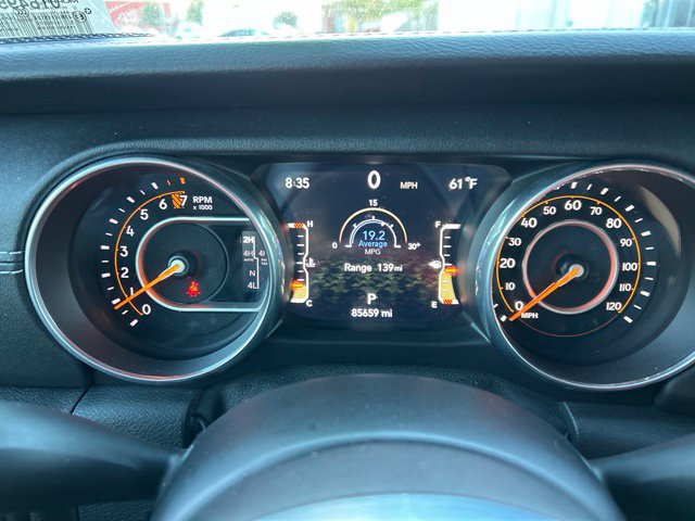 Used 2018 Jeep Wrangler Unlimited Sahara AWD/4WD image 13