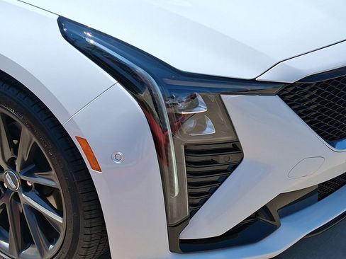 Used 2025 Cadillac CT5 Sport RWD image 7