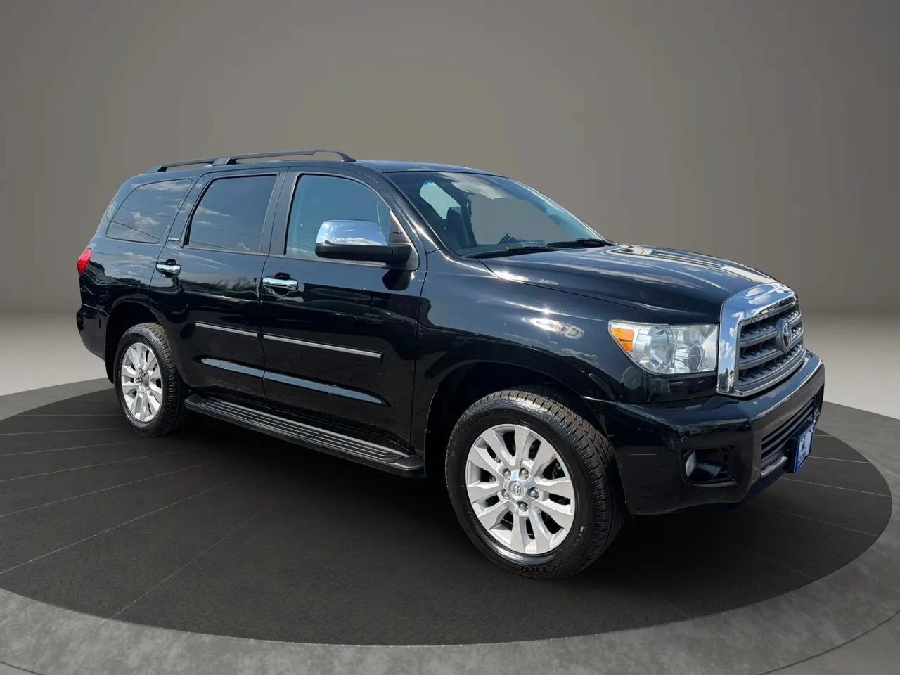 Used 2015 Toyota Sequoia Platinum AWD/4WD image 7