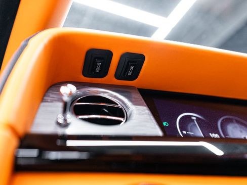 Used 2026 Rolls-Royce Phantom Sedan image 55