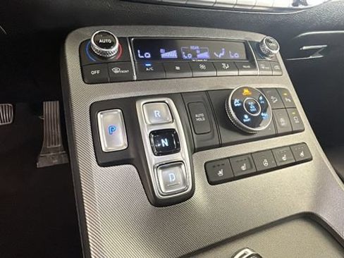 Used 2022 Hyundai Palisade Limited AWD/4WD image 19