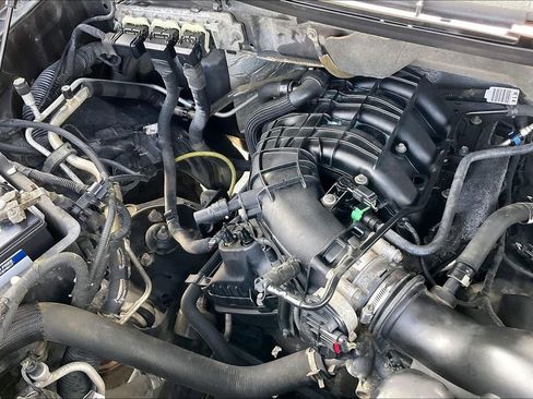 Used 2012 Ford F150 XLT w/ XLT Chrome Pkg image 30