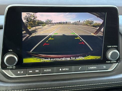 Used 2023 Nissan Rogue S FWD image 27