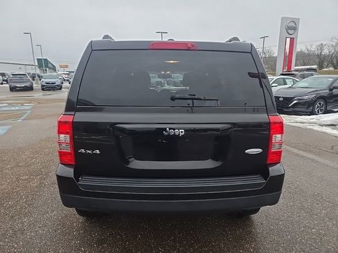 Used 2015 Jeep Patriot Latitude image 6