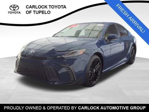 Used 2026 Toyota Camry SE w/ Convenience Package FWD image 1