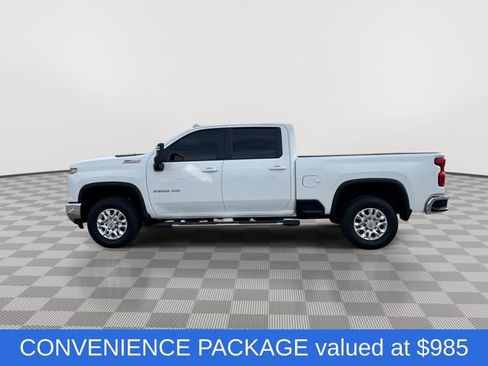 Used 2025 Chevrolet Silverado 2500 LT AWD/4WD image 6