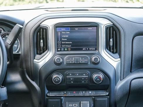 Used 2020 Chevrolet Silverado 1500 LT RWD image 13