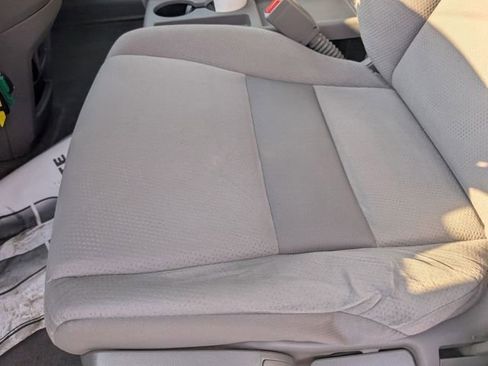 Used 2011 Honda CR-V EX image 22