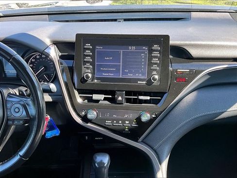 Used 2023 Toyota Camry SE FWD image 18