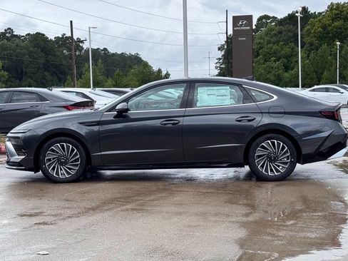 New 2026 Hyundai Sonata SEL FWD image 12