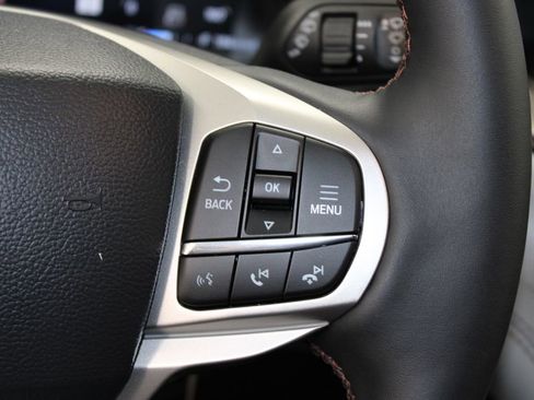 New 2026 Ford Explorer Active w/ Active Comfort Package image 38