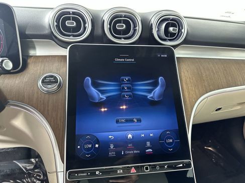 Used 2022 Mercedes-Benz C 300 Sedan image 21