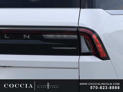 New 2026 Lincoln Navigator Black Label AWD/4WD image 21