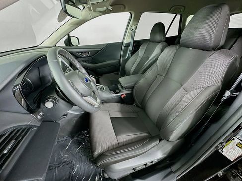 Used 2025 Subaru Outback Premium w/ Popular Package #1A image 26