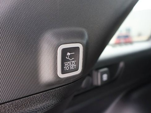 Used 2023 Jeep Grand Cherokee Altitude AWD/4WD image 16