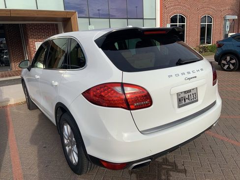 Used 2012 Porsche Cayenne image 4
