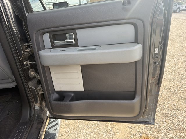 Used 2013 Ford F150 XLT w/ XLT Chrome Pkg RWD image 17