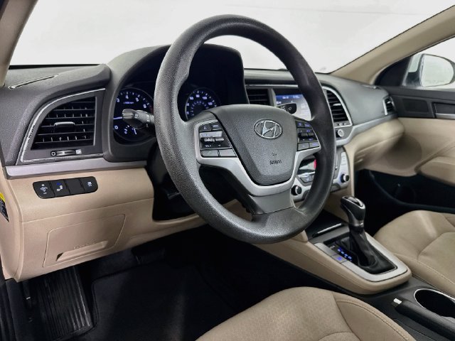 Used 2018 Hyundai Elantra SEL FWD image 19