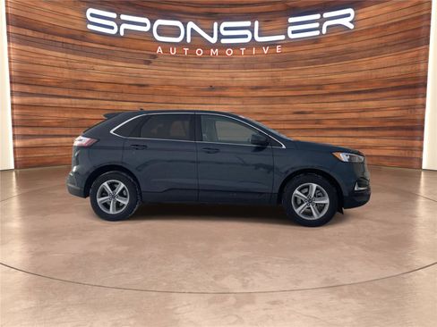 Used 2022 Ford Edge SEL w/ Convenience Package image 8