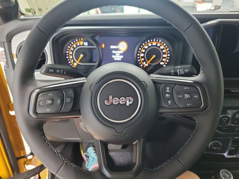 New 2026 Jeep Gladiator Sport AWD/4WD image 13