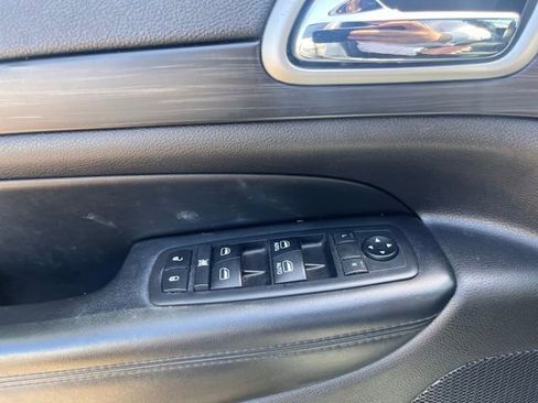 Used 2019 Jeep Grand Cherokee Altitude image 19